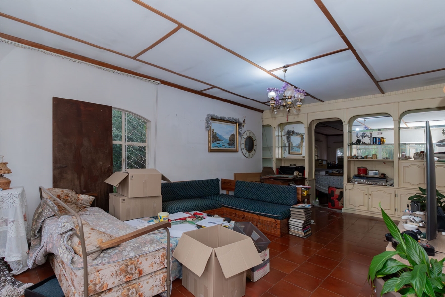 4 Bedroom Property for Sale in Larrendale Gauteng