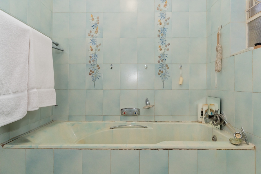 4 Bedroom Property for Sale in Larrendale Gauteng