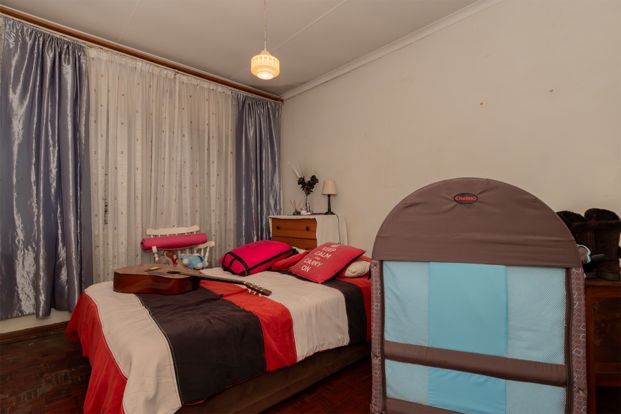 4 Bedroom Property for Sale in Larrendale Gauteng