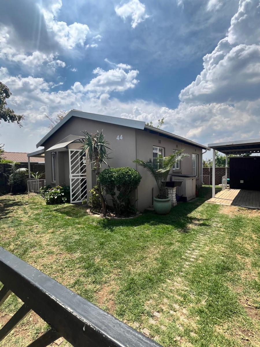 2 Bedroom Property for Sale in Eden Glen Gauteng