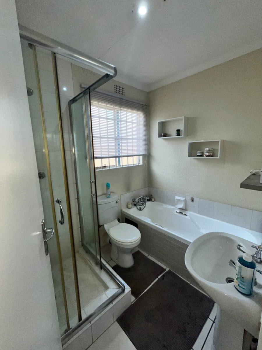 2 Bedroom Property for Sale in Eden Glen Gauteng