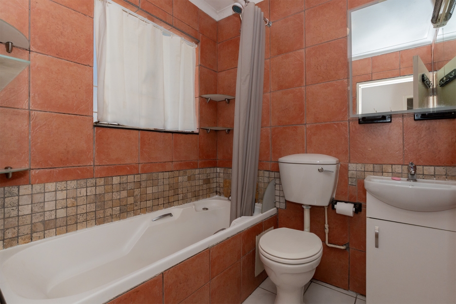 2 Bedroom Property for Sale in Eden Glen Gauteng