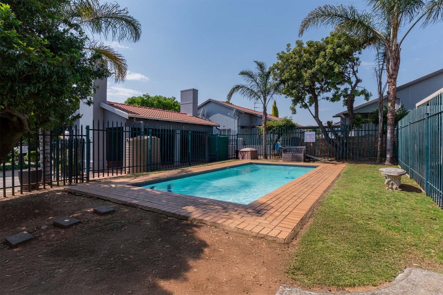 2 Bedroom Property for Sale in Eden Glen Gauteng