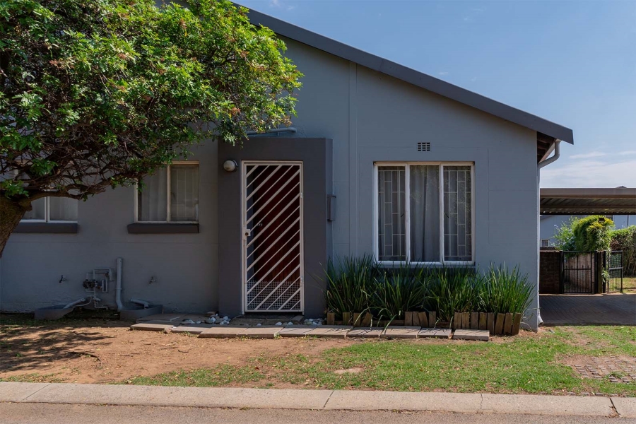 2 Bedroom Property for Sale in Eden Glen Gauteng
