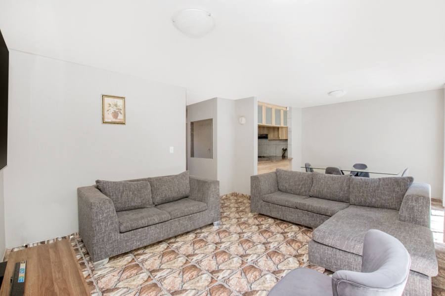 2 Bedroom Property for Sale in Lindhaven Gauteng