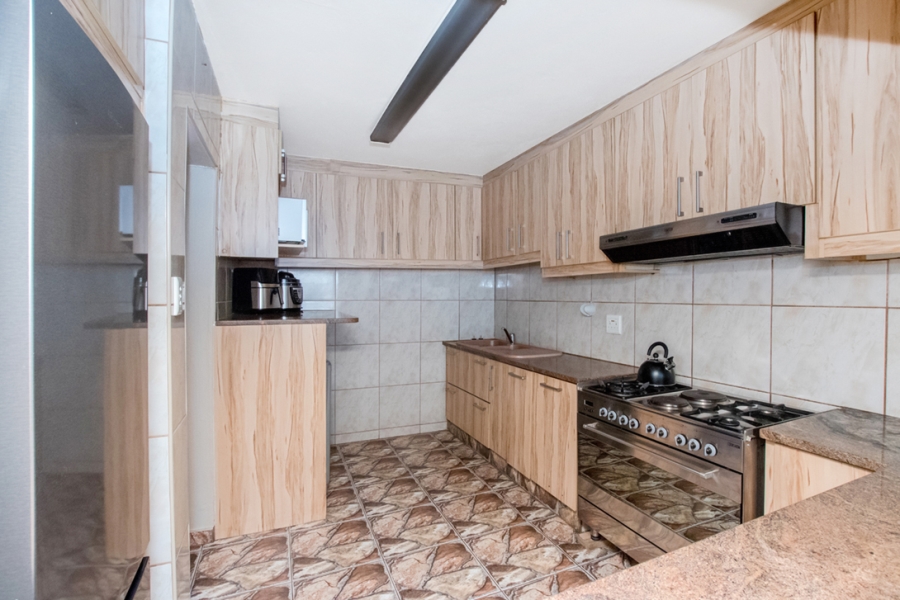 2 Bedroom Property for Sale in Lindhaven Gauteng