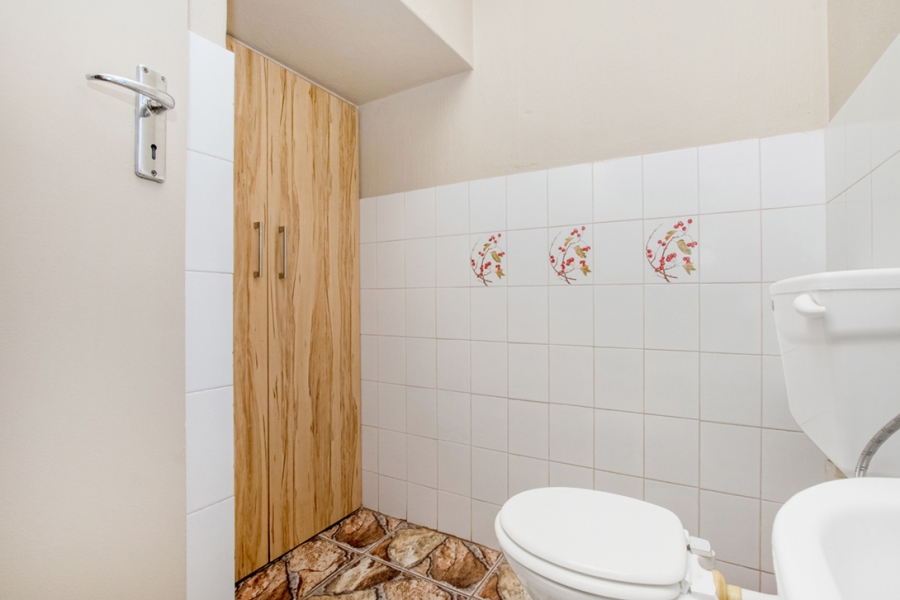 2 Bedroom Property for Sale in Lindhaven Gauteng