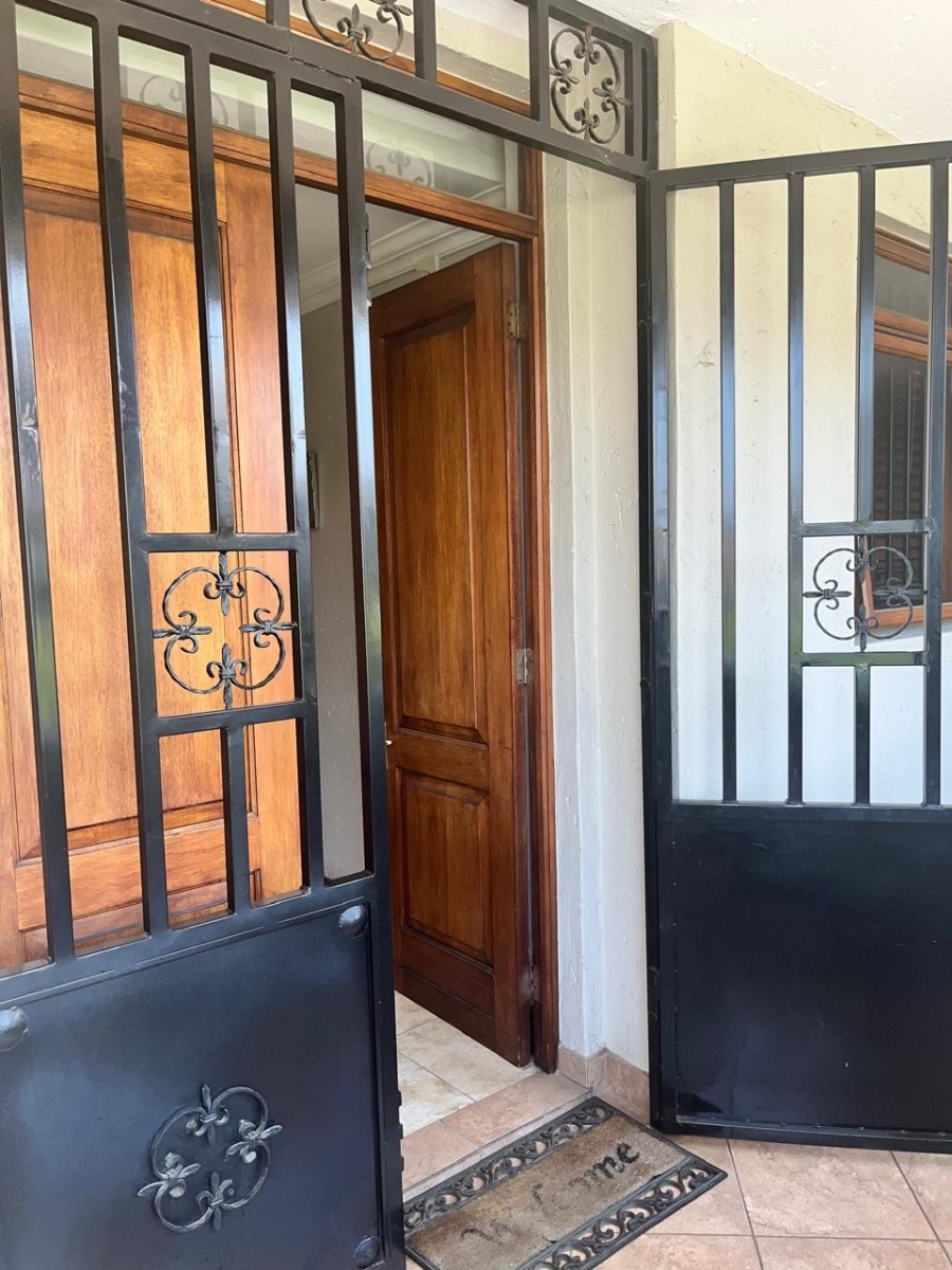 2 Bedroom Property for Sale in Bedfordview Gauteng