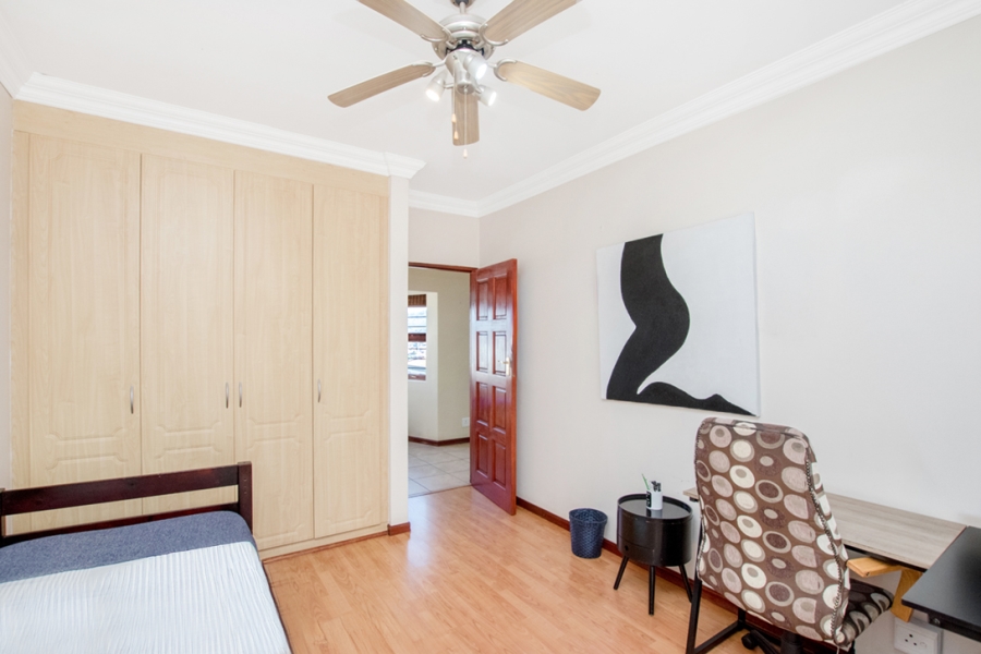 4 Bedroom Property for Sale in Rangeview Gauteng