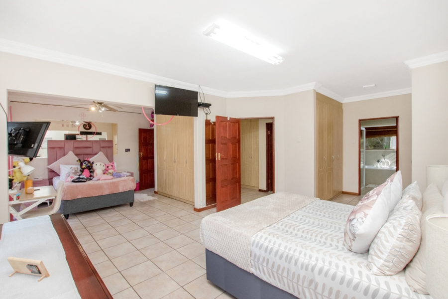 4 Bedroom Property for Sale in Rangeview Gauteng