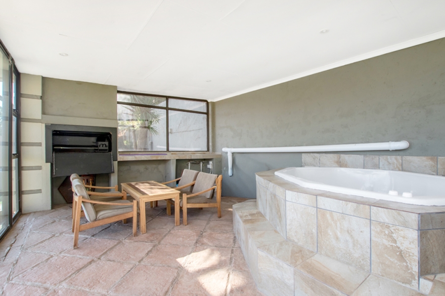 4 Bedroom Property for Sale in Rangeview Gauteng