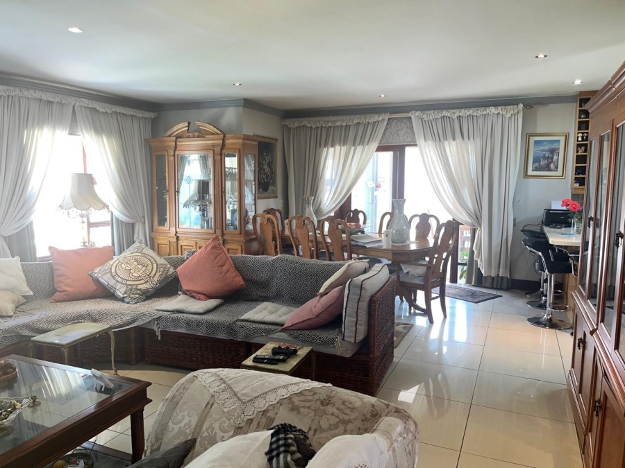 3 Bedroom Property for Sale in Bedfordview Gauteng