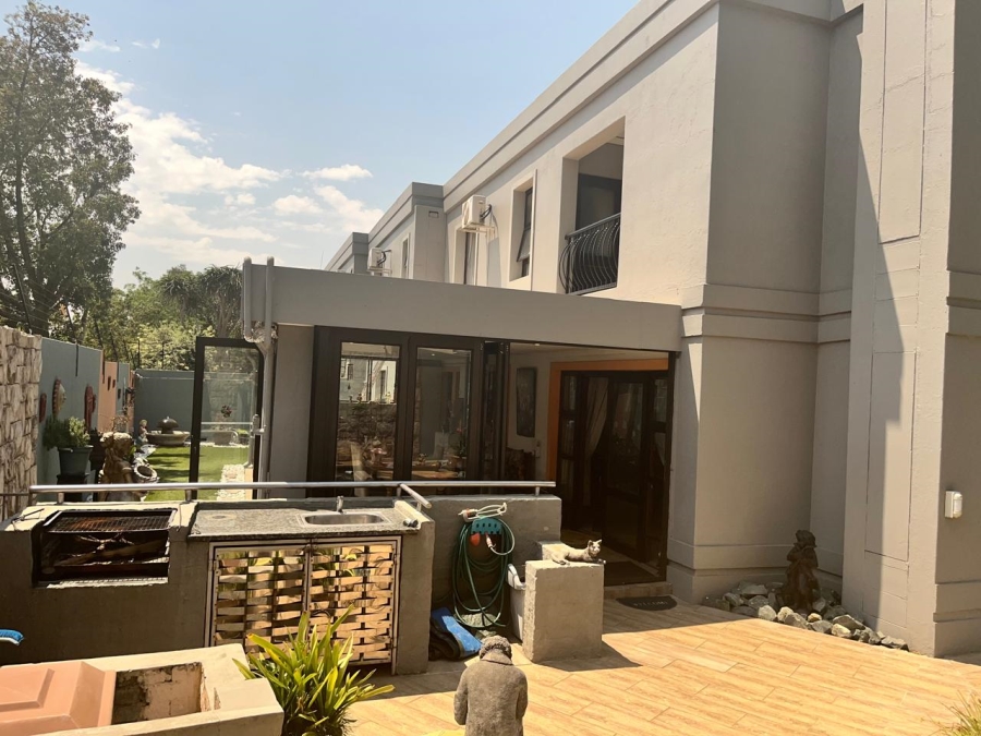 3 Bedroom Property for Sale in Bedfordview Gauteng
