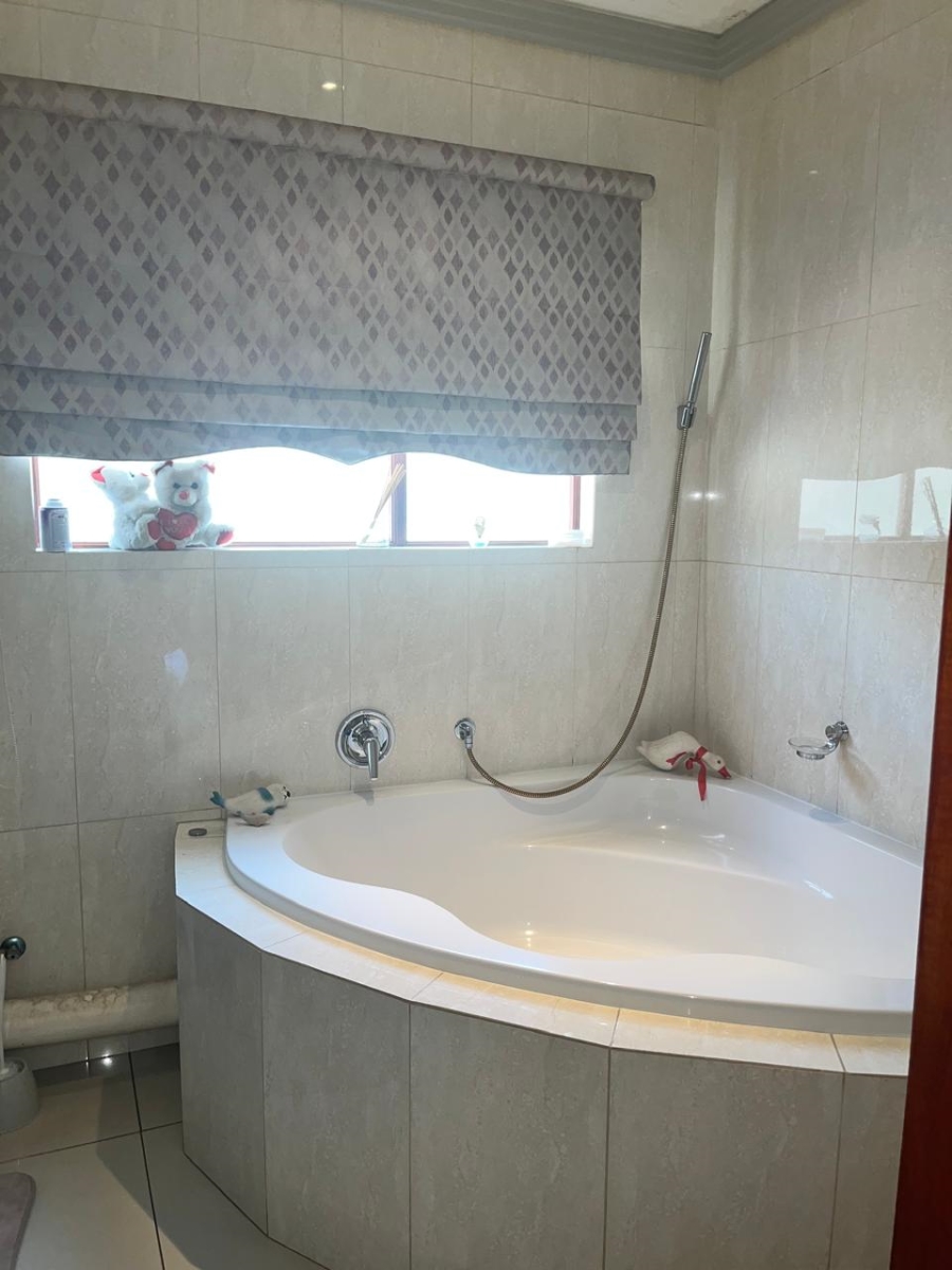 3 Bedroom Property for Sale in Bedfordview Gauteng