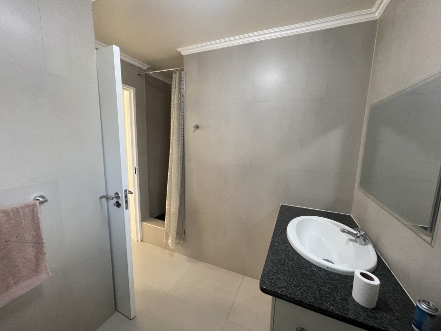 1 Bedroom Property for Sale in Bedford Gardens Gauteng