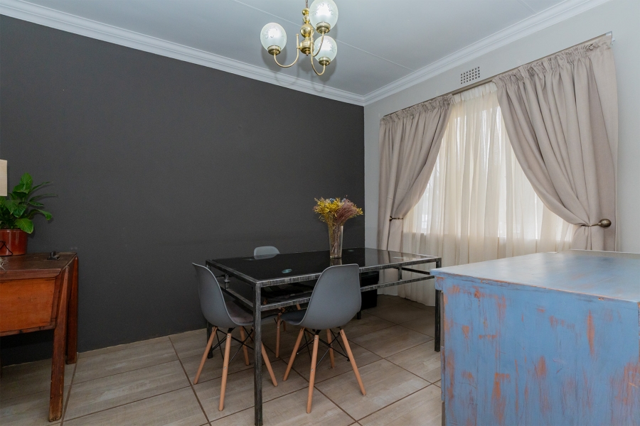 4 Bedroom Property for Sale in Farrarmere Gauteng