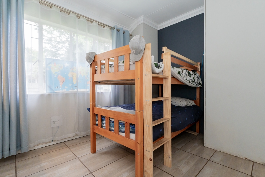 4 Bedroom Property for Sale in Farrarmere Gauteng