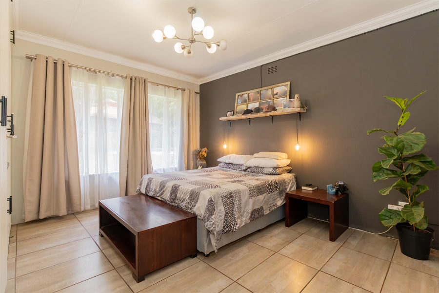 4 Bedroom Property for Sale in Farrarmere Gauteng