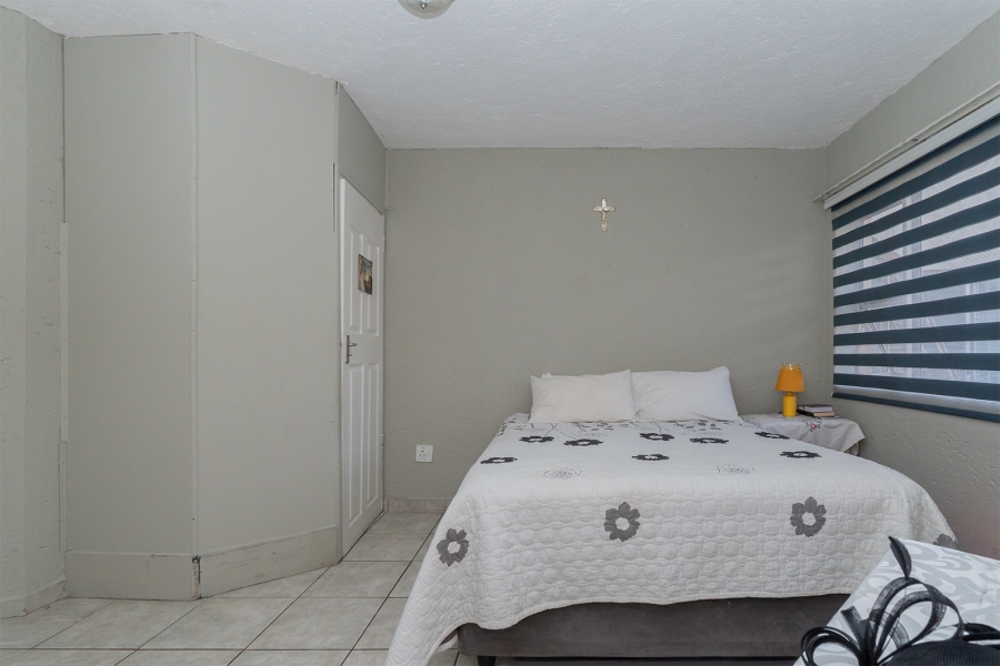 1 Bedroom Property for Sale in Bedford Gardens Gauteng