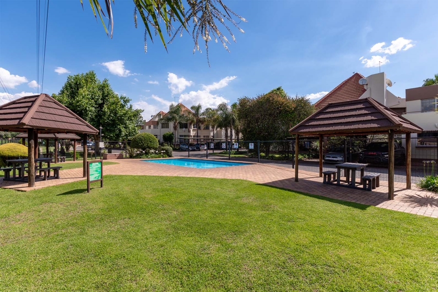 1 Bedroom Property for Sale in Bedford Gardens Gauteng