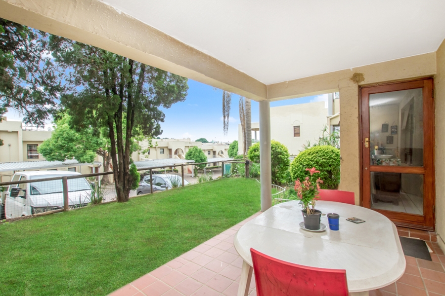 2 Bedroom Property for Sale in Weltevreden Park Gauteng