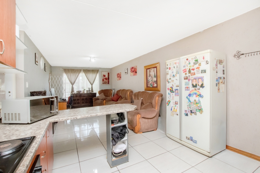 2 Bedroom Property for Sale in Weltevreden Park Gauteng