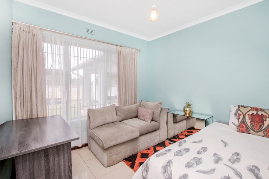 6 Bedroom Property for Sale in Noordwyk Gauteng