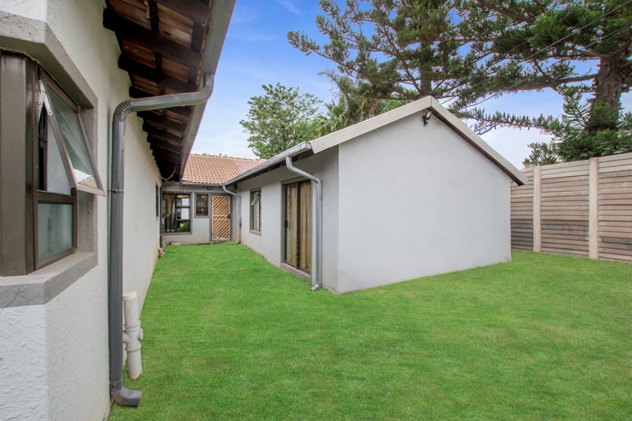 6 Bedroom Property for Sale in Noordwyk Gauteng