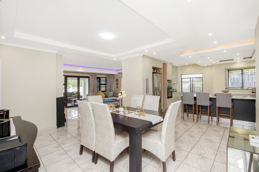 6 Bedroom Property for Sale in Noordwyk Gauteng