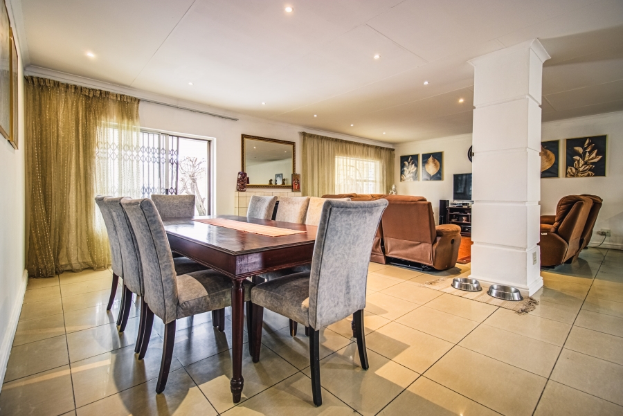 4 Bedroom Property for Sale in Isandovale Gauteng