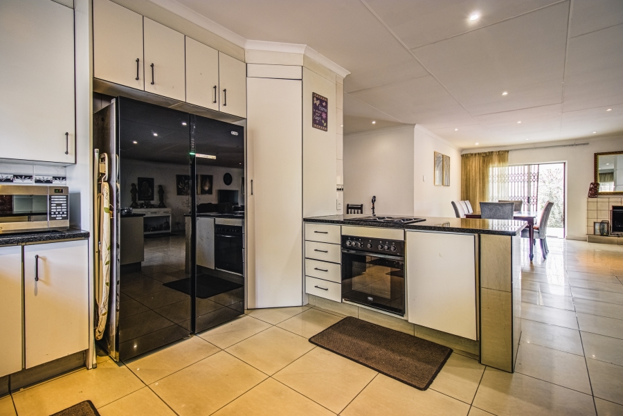 4 Bedroom Property for Sale in Isandovale Gauteng