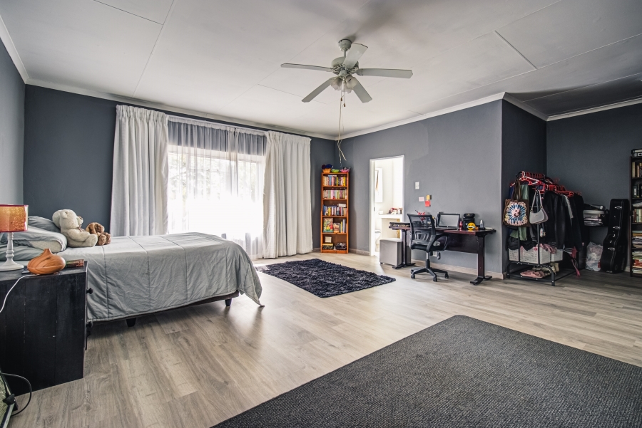 4 Bedroom Property for Sale in Isandovale Gauteng