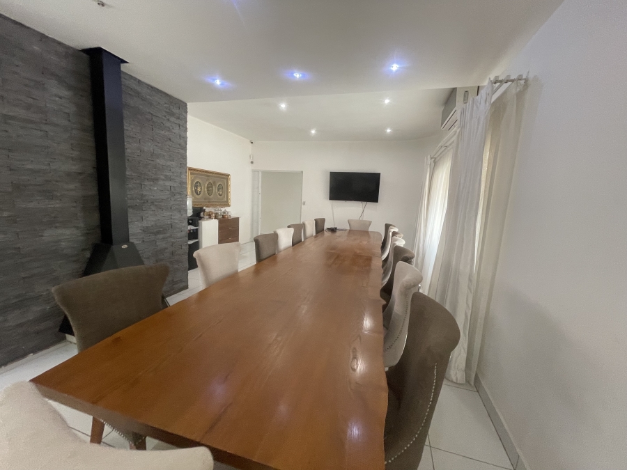 8 Bedroom Property for Sale in South Kensington Gauteng