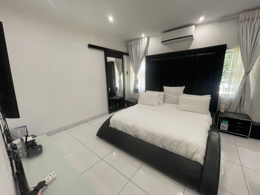 8 Bedroom Property for Sale in South Kensington Gauteng