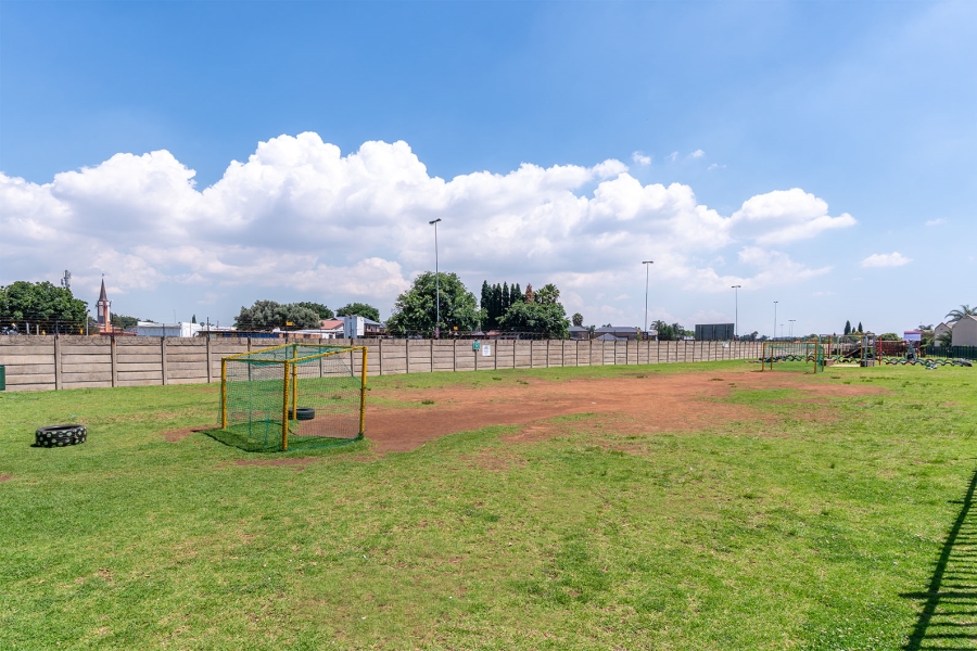 2 Bedroom Property for Sale in Ravenswood Gauteng