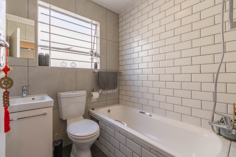 2 Bedroom Property for Sale in Dowerglen Ext 4 Gauteng