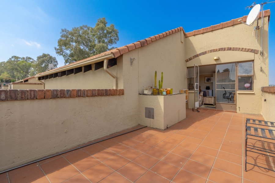 2 Bedroom Property for Sale in Dowerglen Ext 4 Gauteng