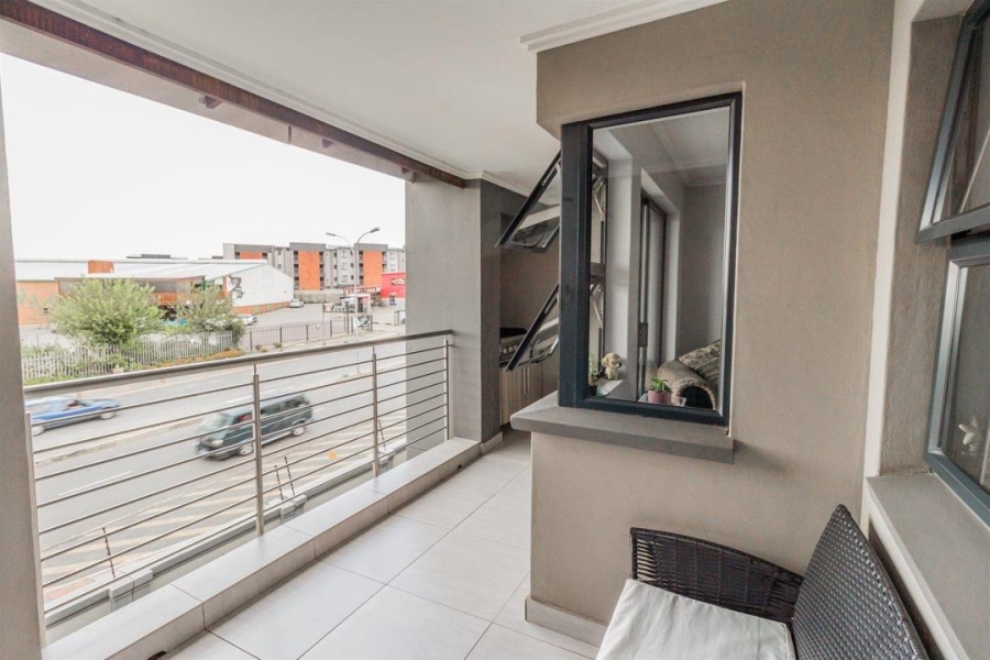 2 Bedroom Property for Sale in Sebenza Gauteng