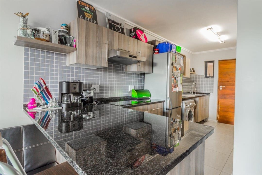 2 Bedroom Property for Sale in Sebenza Gauteng