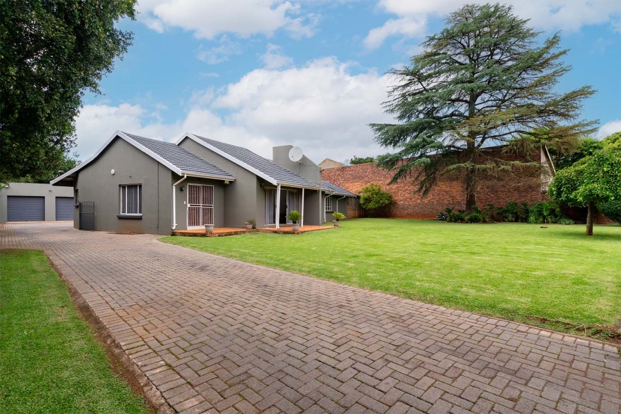 5 Bedroom Property for Sale in Rynfield Gauteng
