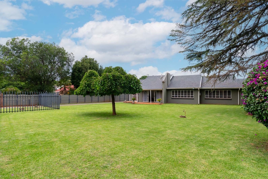 5 Bedroom Property for Sale in Rynfield Gauteng