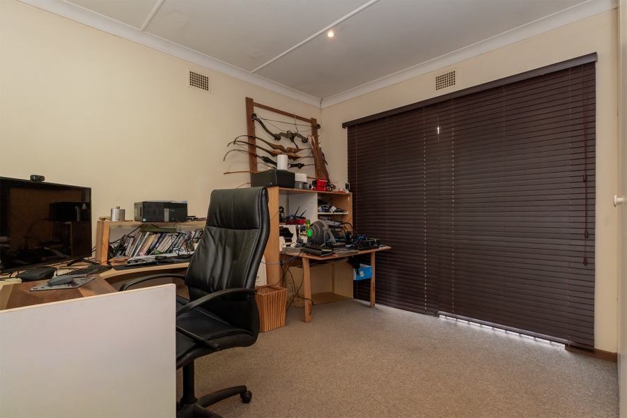 5 Bedroom Property for Sale in Rynfield Gauteng