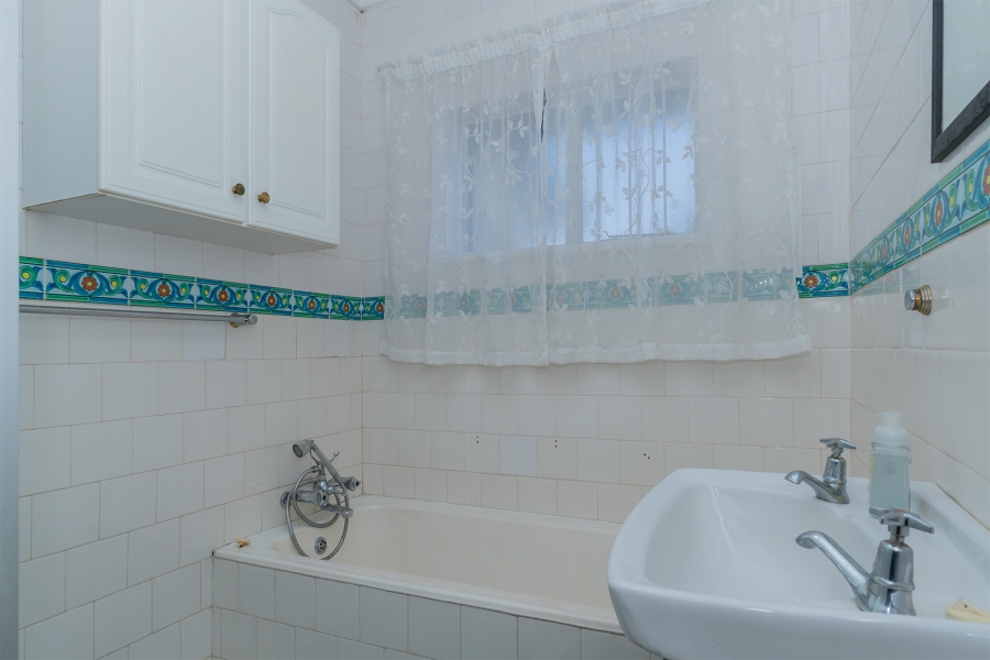 5 Bedroom Property for Sale in Rynfield Gauteng