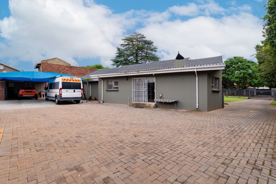 5 Bedroom Property for Sale in Rynfield Gauteng