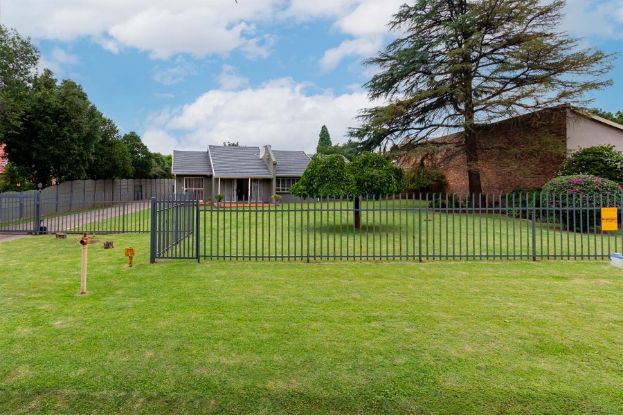 5 Bedroom Property for Sale in Rynfield Gauteng