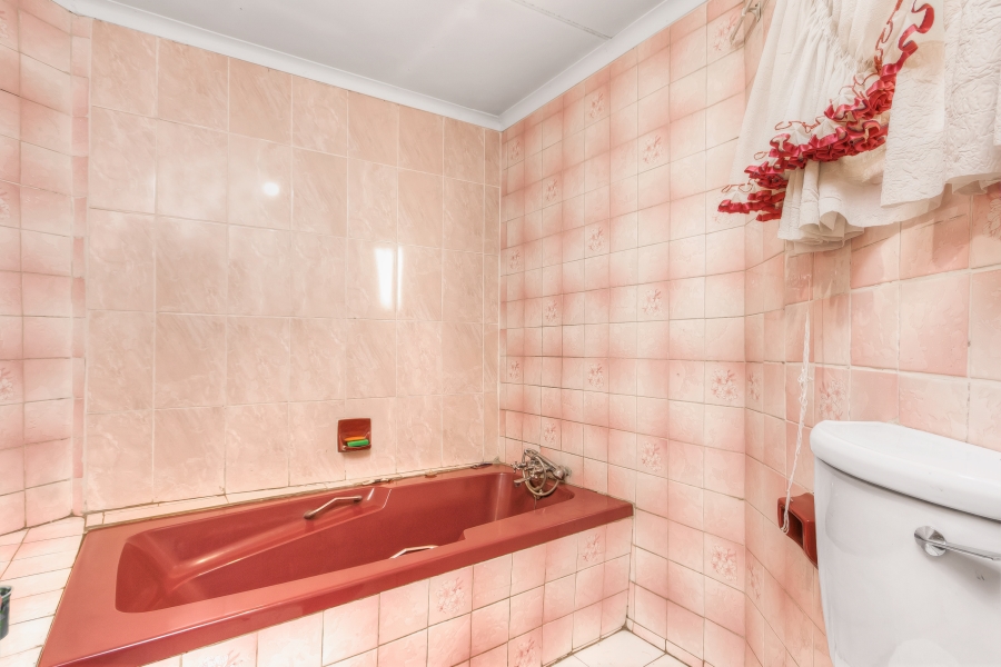 3 Bedroom Property for Sale in Dobsonville Gauteng