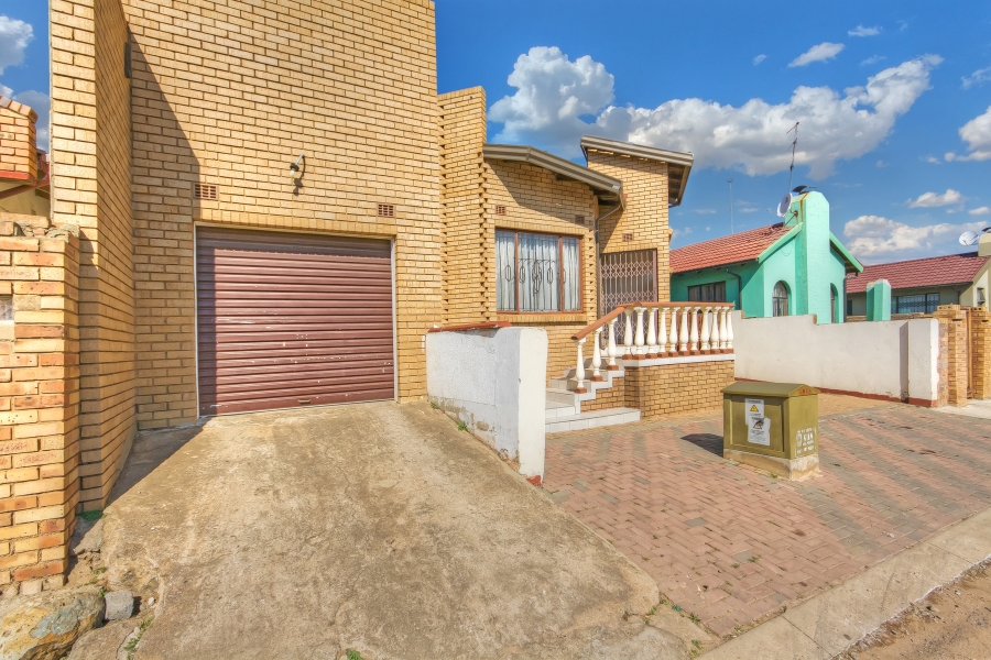 3 Bedroom Property for Sale in Dobsonville Gauteng