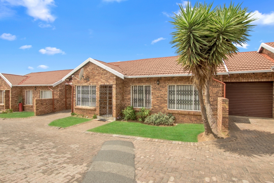 3 Bedroom Property for Sale in Groblerpark Gauteng