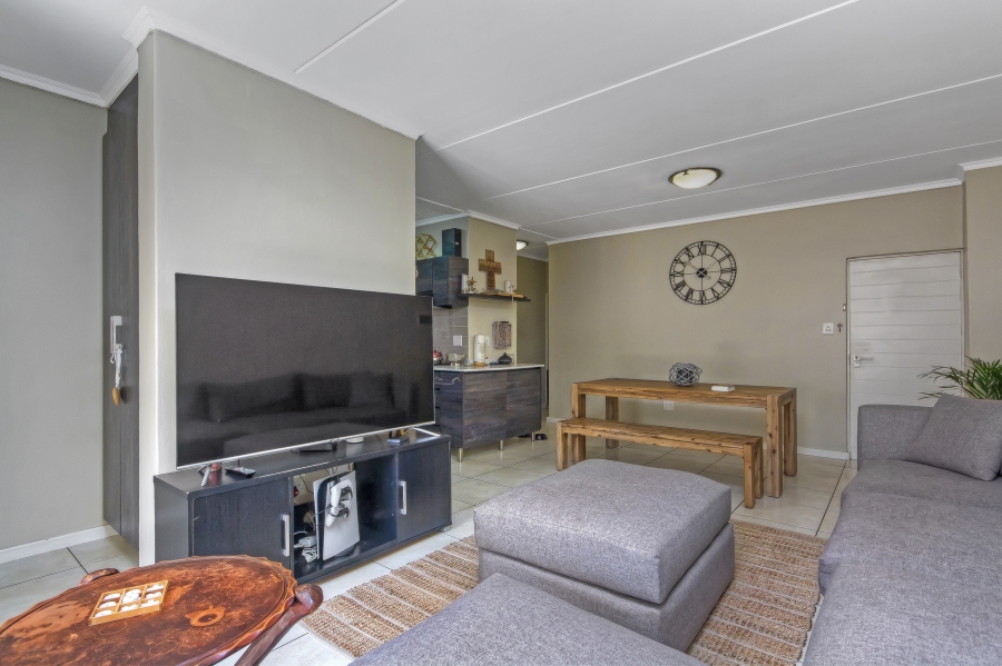 3 Bedroom Property for Sale in Oakdene Gauteng