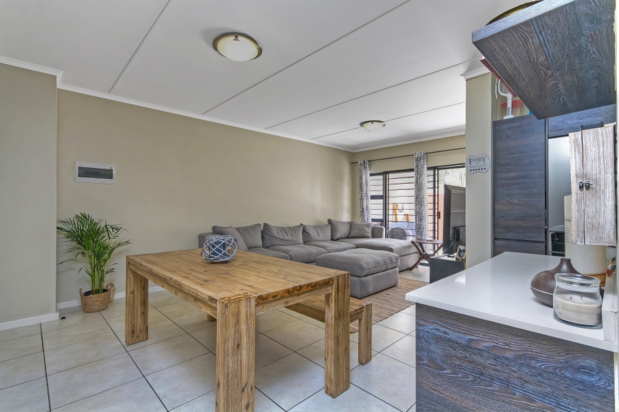 3 Bedroom Property for Sale in Oakdene Gauteng